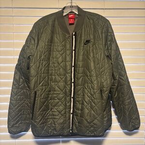 Nike Women’s Quilted Insulated Primaloft Jacket